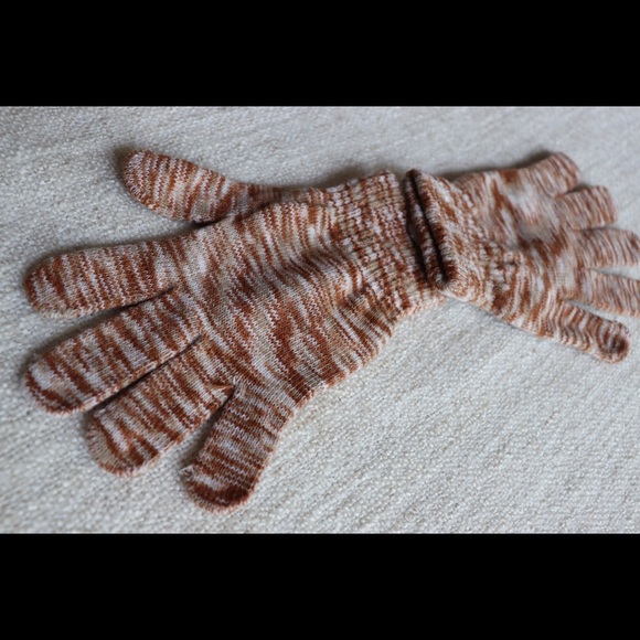 Brown multi colored knit gloves - Picture 2 of 3